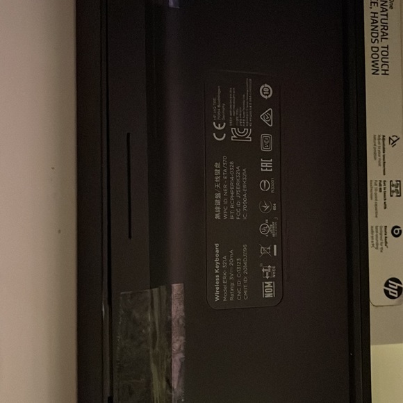 Hp wireless keyboard and mouse - Picture 2 of 3